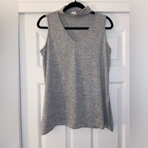 Cloud Chaser Women’s Large Heather Gray V-Neck Tank Top